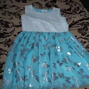 Girls dress